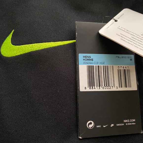 Nike Dri-Fit  Black and Neon half zip Pullover Size M - Picture 8 of 9